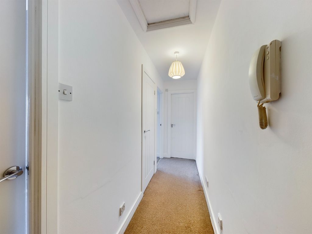 Property photo 3 of 6 2518096