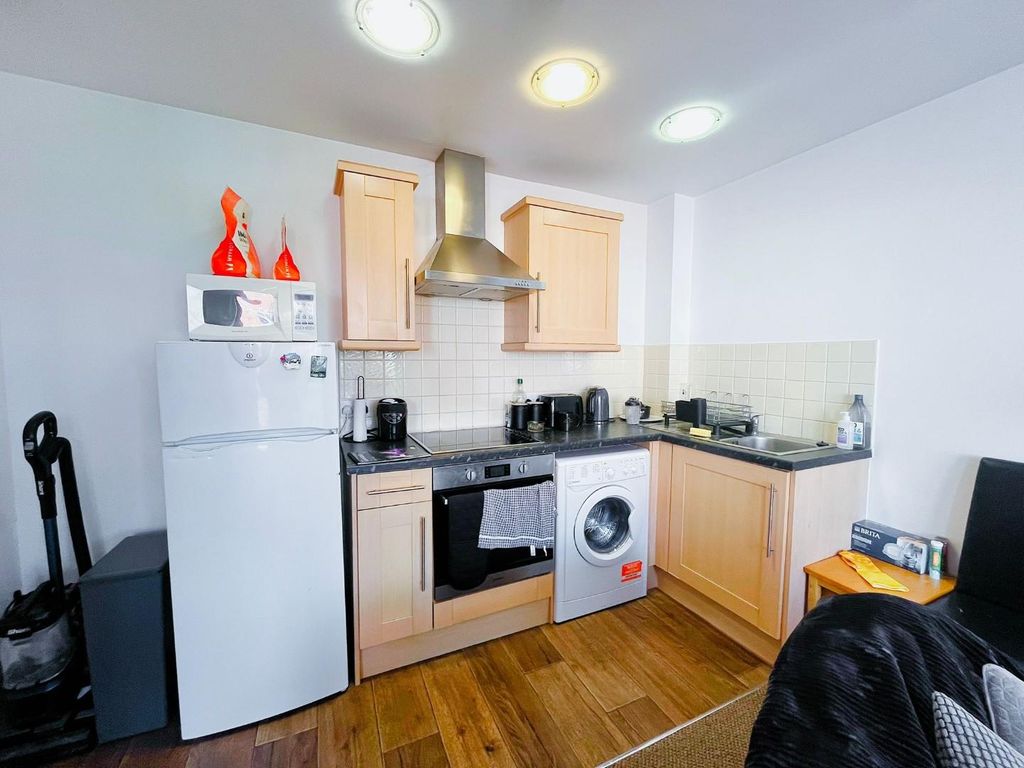 Property photo 2 of 10