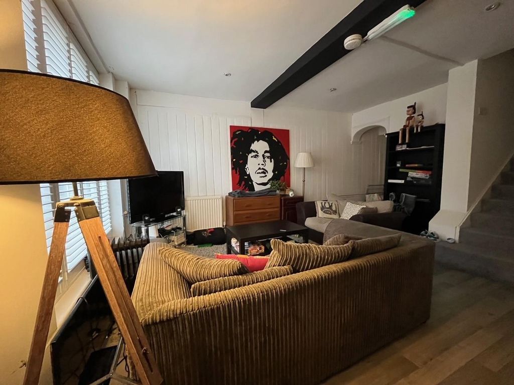 Property photo 2 of 4 8.Jpg