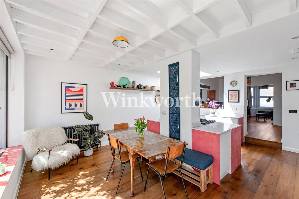Property photo 2 of 26 Picture No. 05