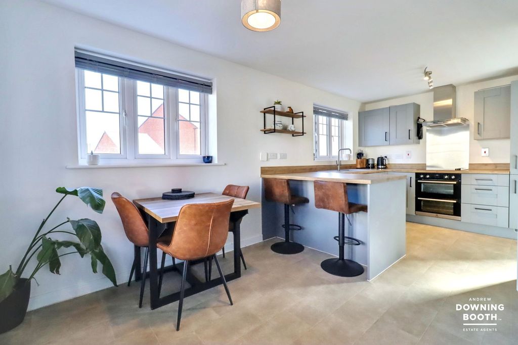 Property photo 3 of 29