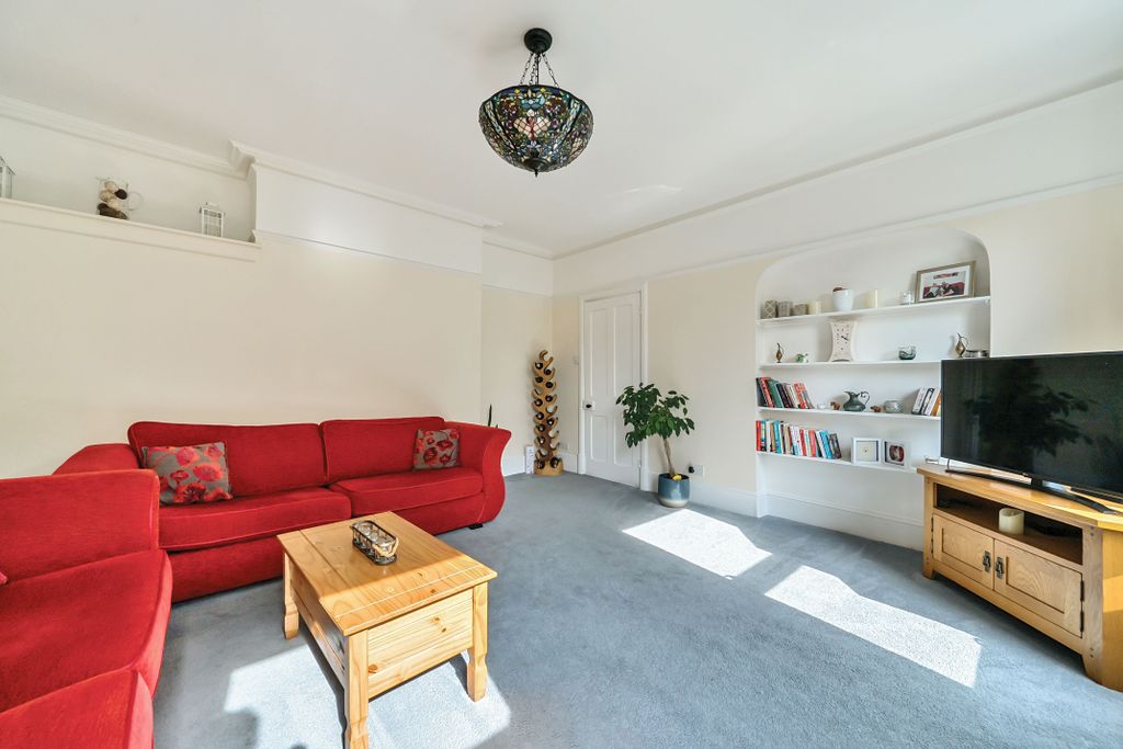 Additional image 14 of 3 bed flat for saleSnatts Hill, Oxted RH8