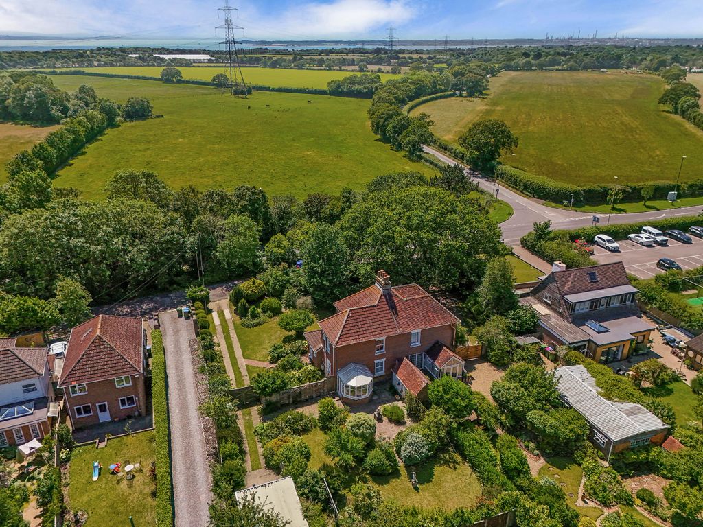 Property photo 2 of 35