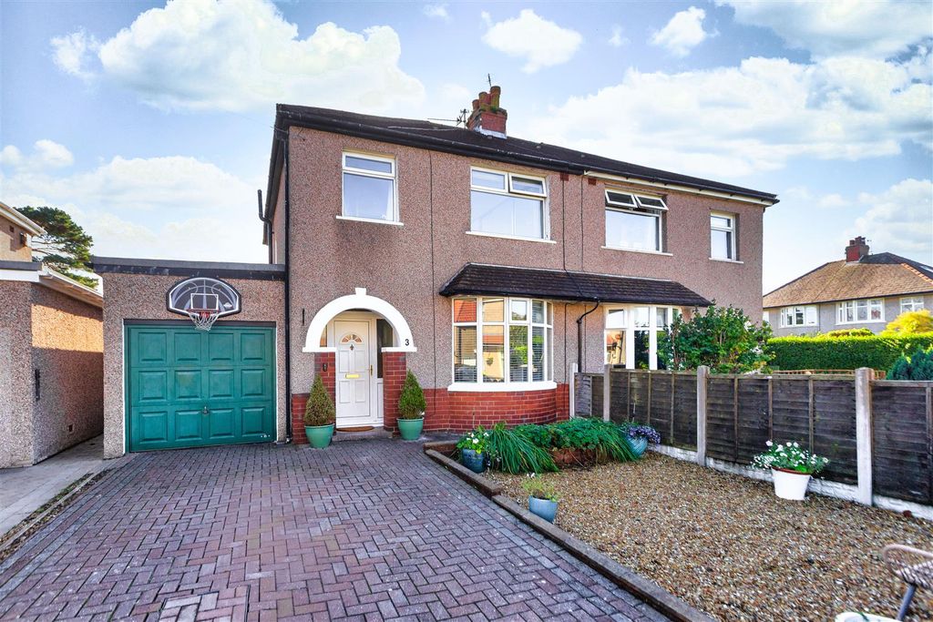 Property photo 1 of 21