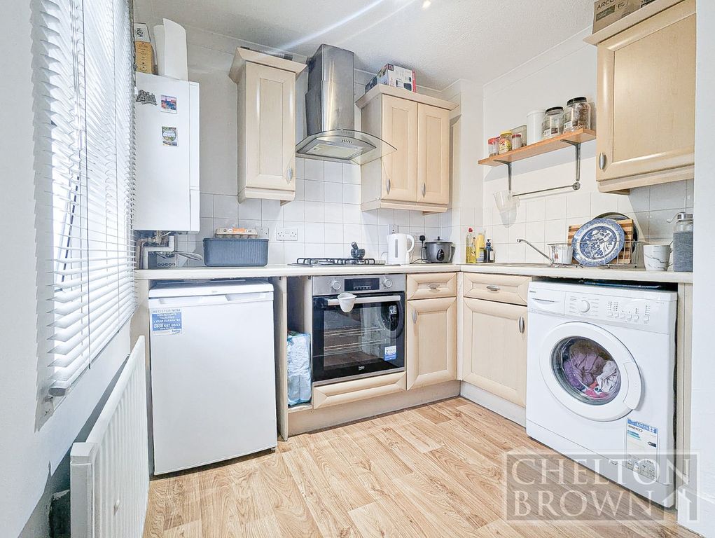 Property photo 2 of 11 Kitchen