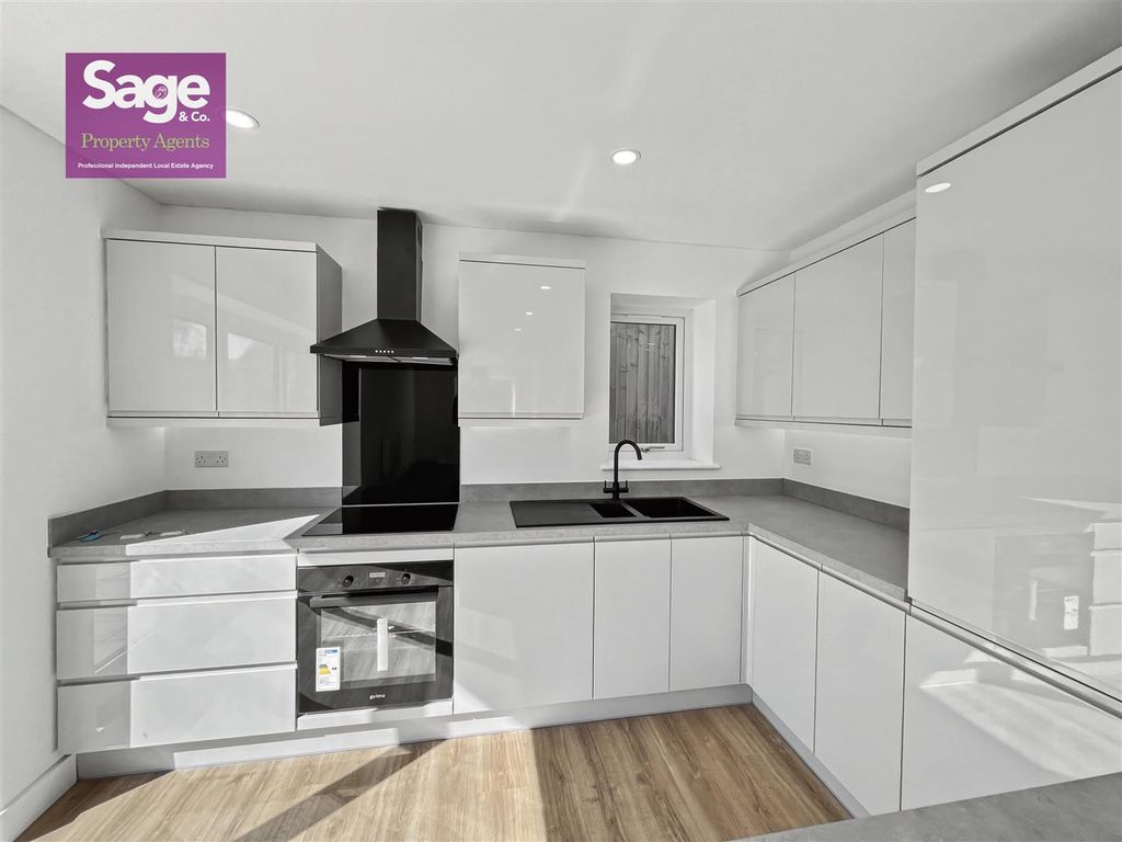 Additional image 15 of 5 bed detached house for saleCelynen Close, Newbridge NP11