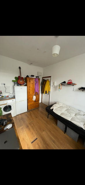 Property photo 3 of 4