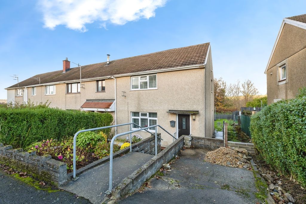 Property photo 2 of 17 Pbox-Img.Jpg