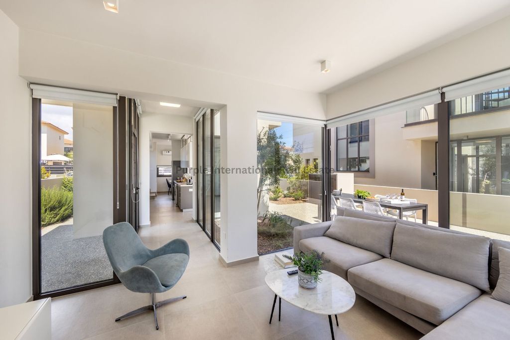 Property photo 2 of 29