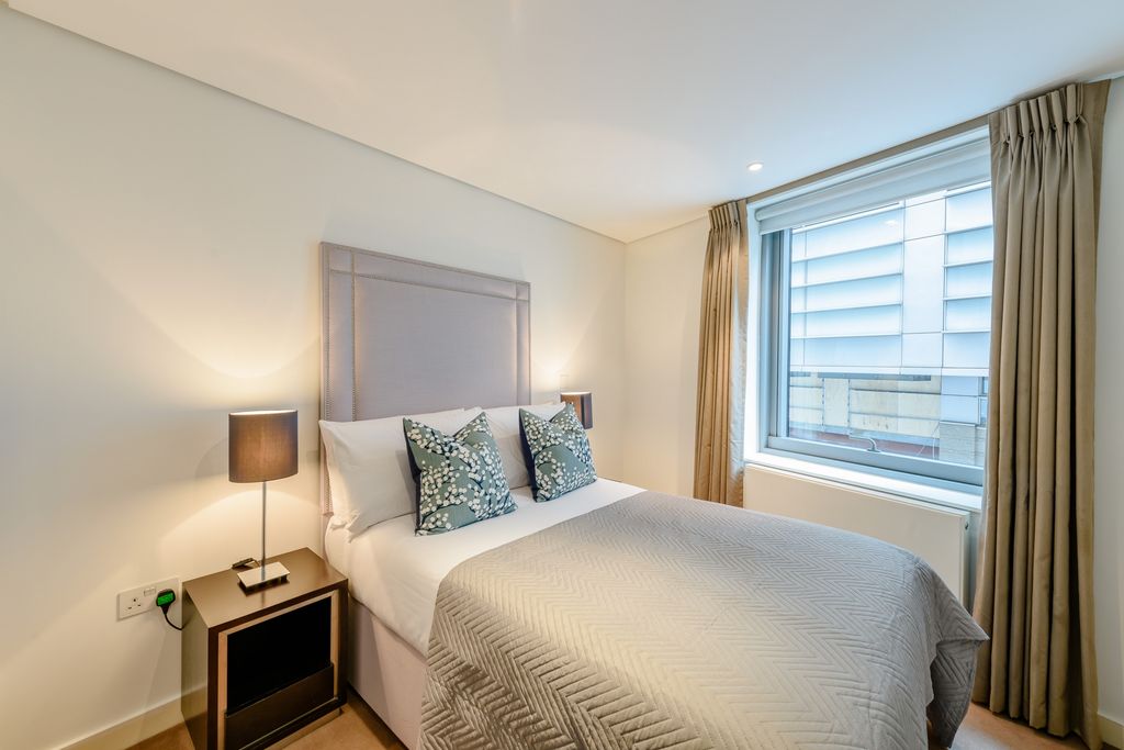 Property photo 2 of 10 Photo 3