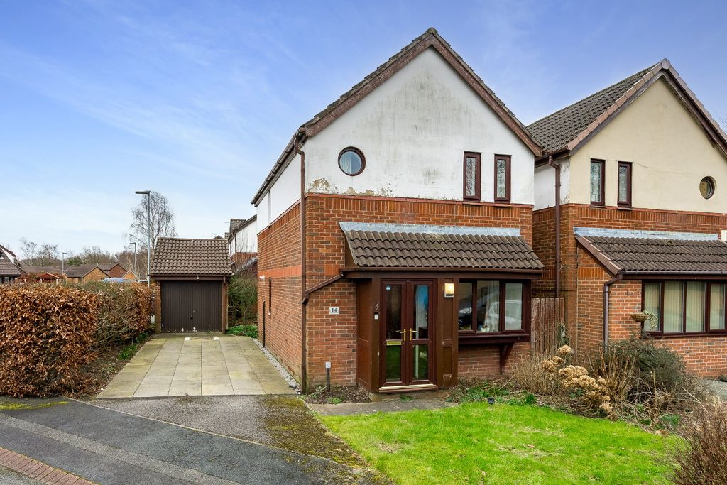 Property photo 1 of 13 3905381