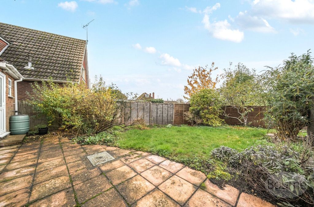 Property photo 2 of 18 Picture No. 20