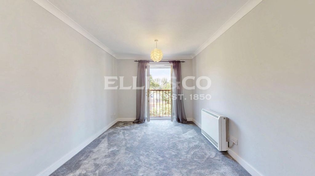 Property photo 2 of 21 Picture No. 69