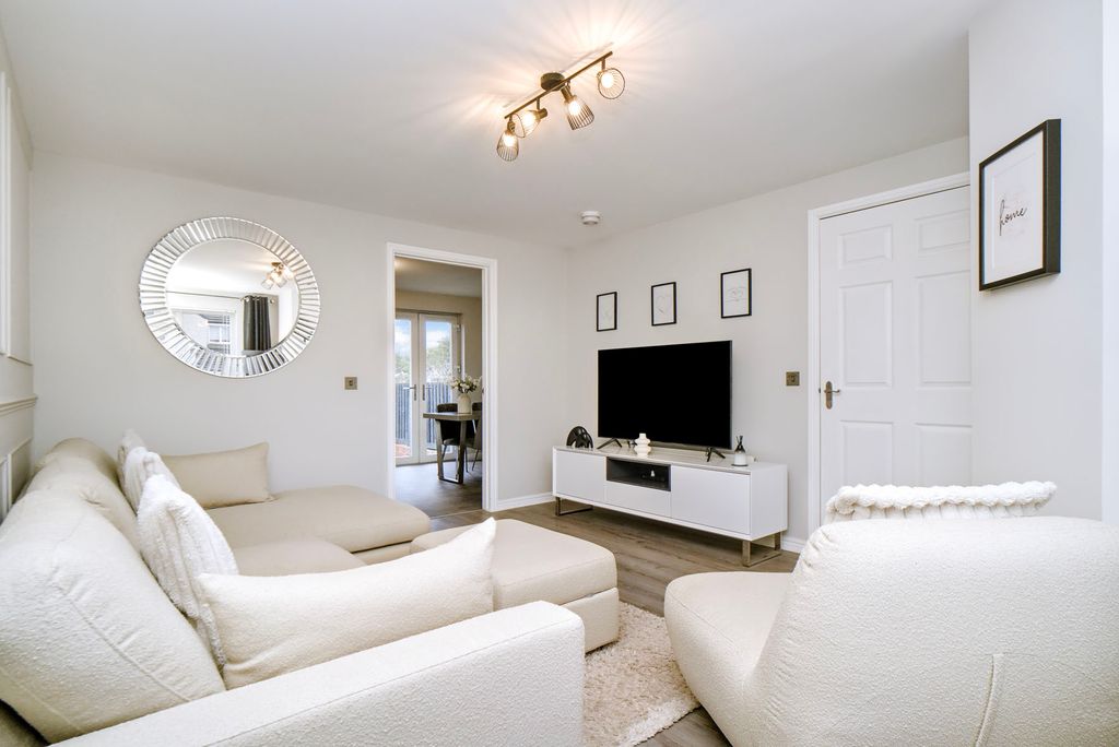 Property photo 3 of 14 Property Image 3