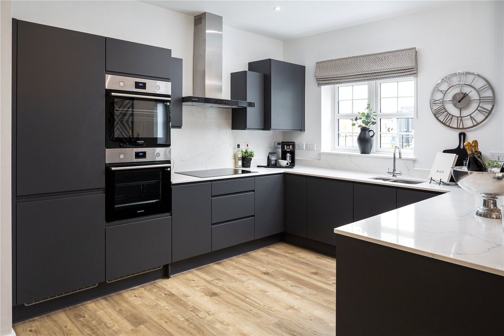 Property photo 2 of 8 Picture No. 08