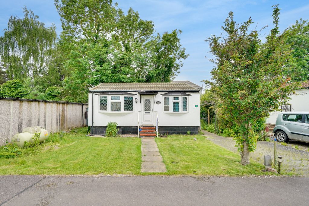 Property photo 1 of 10 3313421