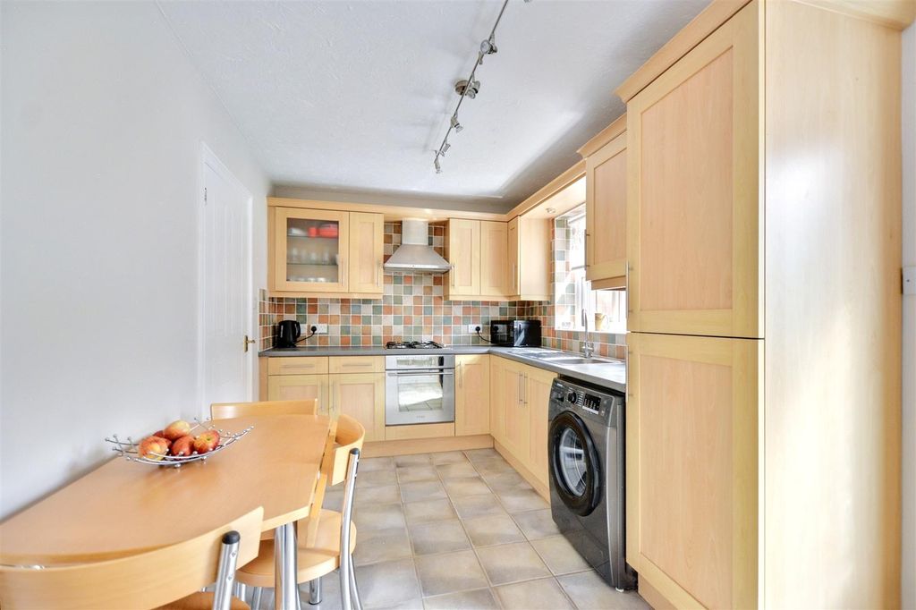 Property photo 3 of 13 Kitchen_2.Jpeg