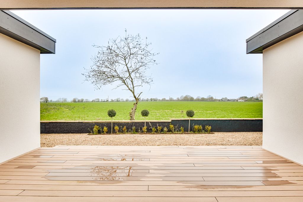 Property photo 3 of 34 Dsc_0031-Dsc_0033