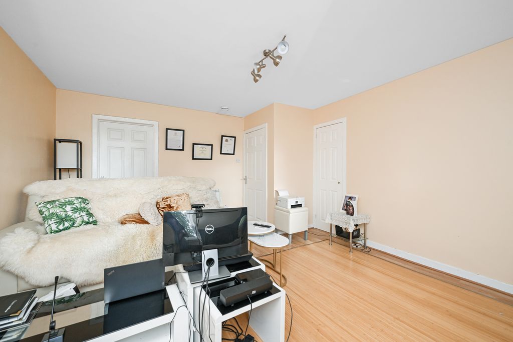 Property photo 3 of 12 Property Image 3