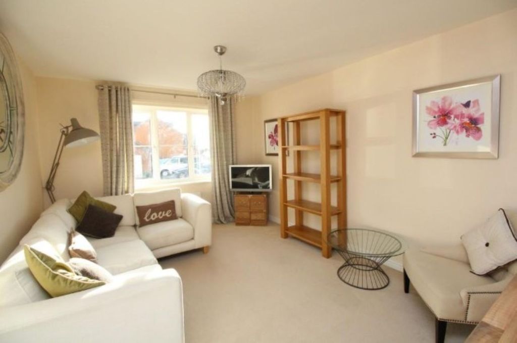 Property photo 2 of 7