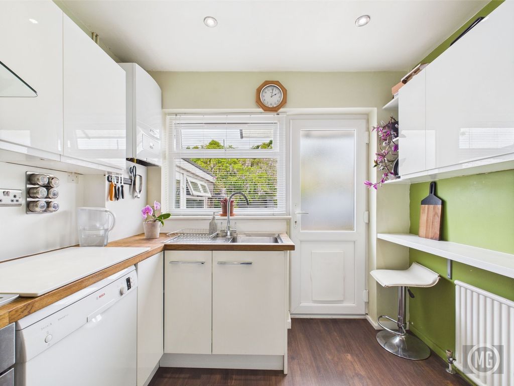 Property photo 1 of 20 Kitchen