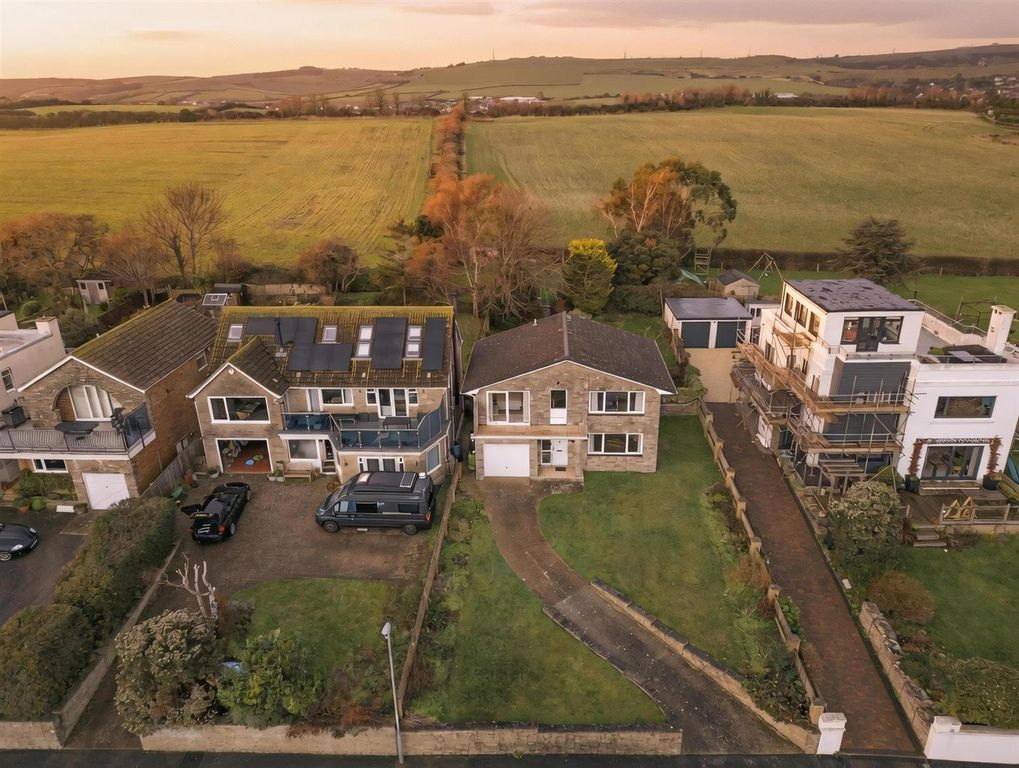 Property photo 3 of 31 2.Jpg