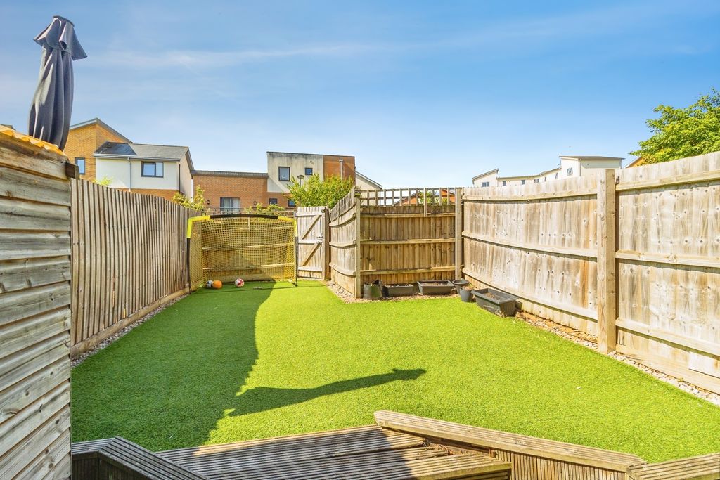 Property photo 3 of 20 Pbox-Img.Jpg