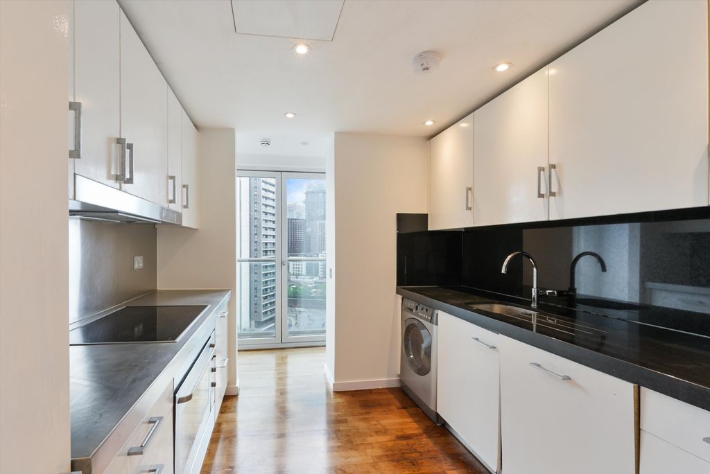 Property photo 2 of 13 Image