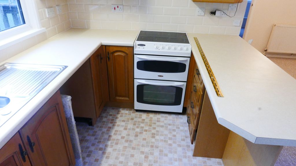 Property photo 2 of 8