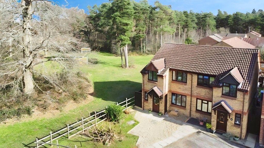 Property photo 1 of 20 Picture No. 23