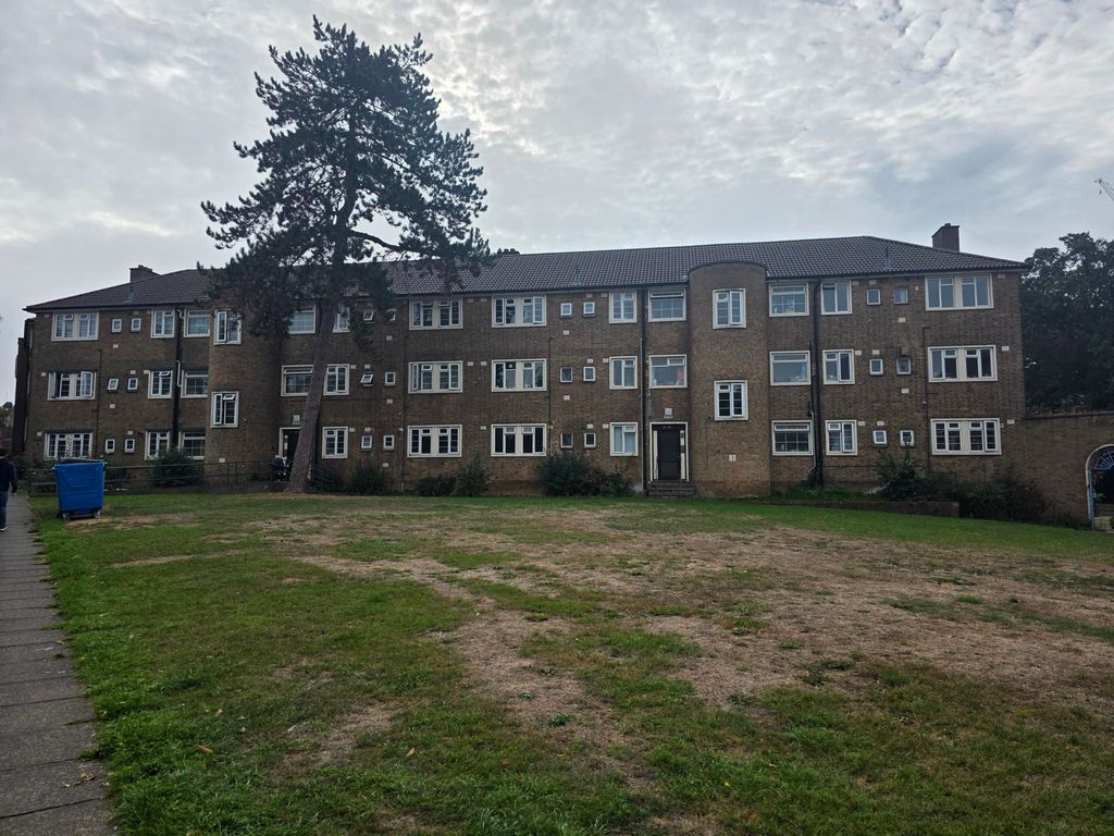 Property photo 2 of 2
