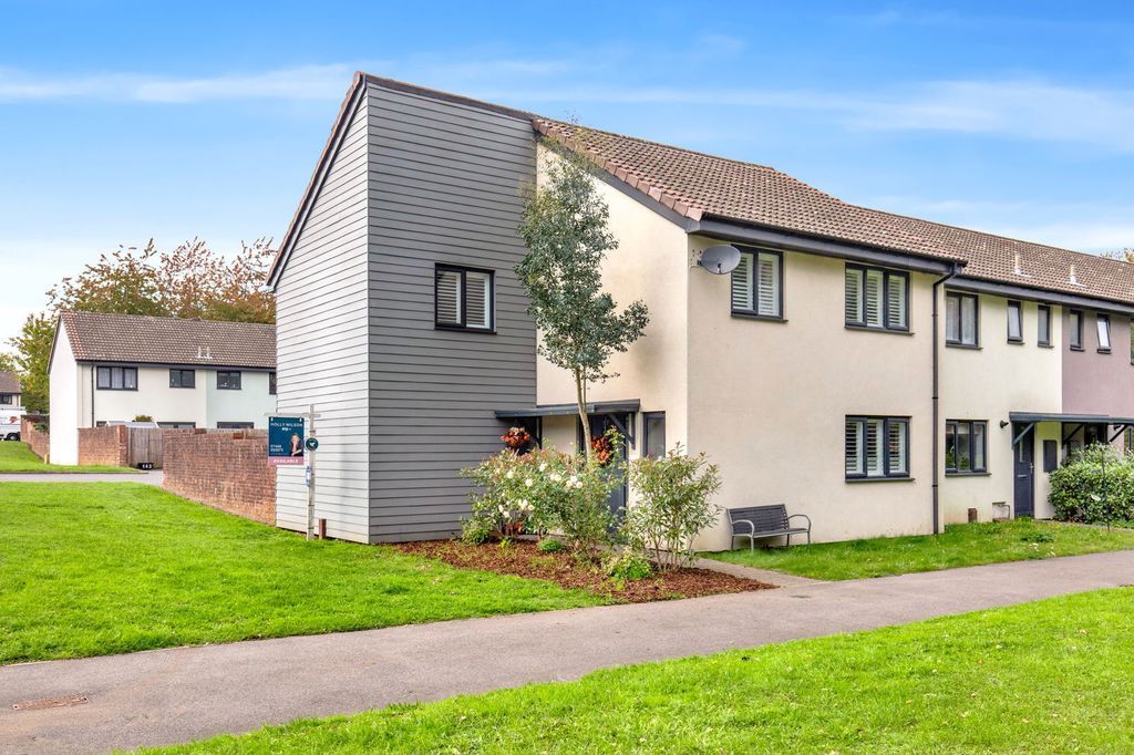 Property photo 3 of 36