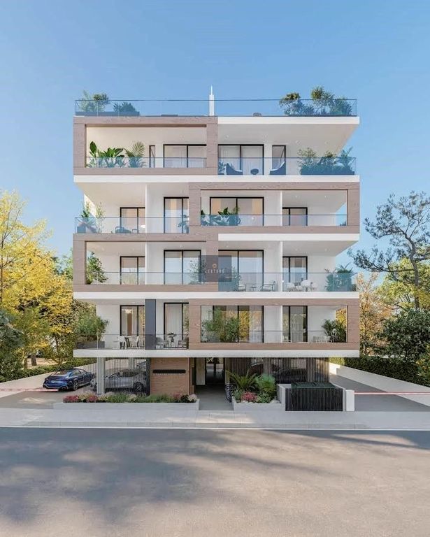 Property photo 1 of 2