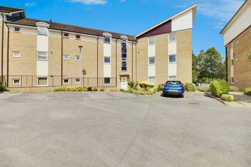 Property photo 1 of 17
