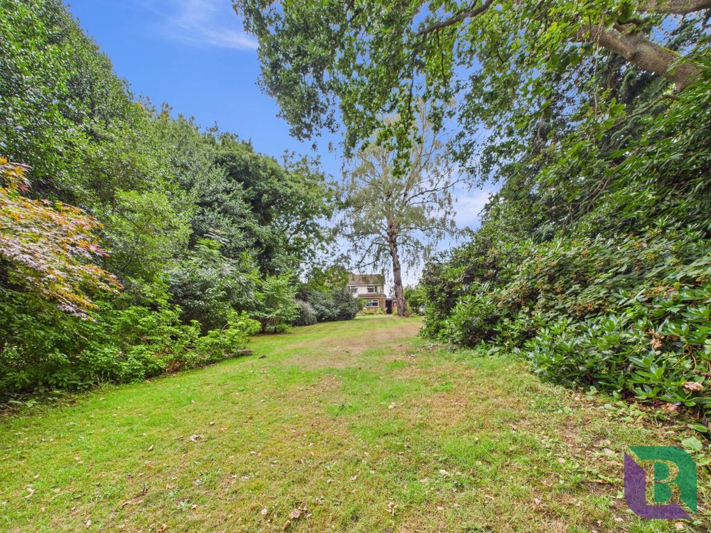 Property photo 2 of 24