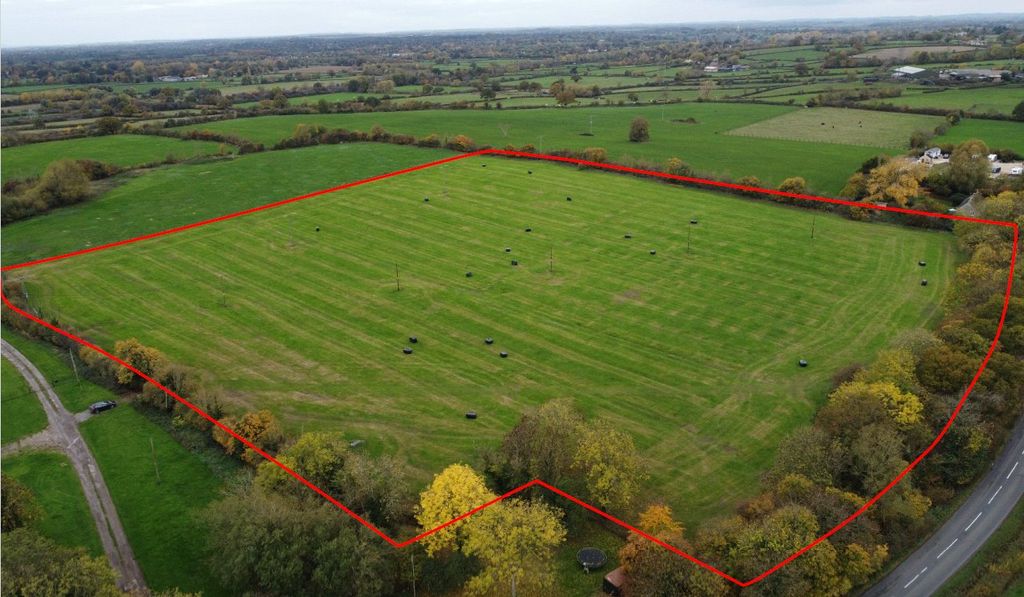 Property photo 1 of 5 12 Acres, Brinkworth