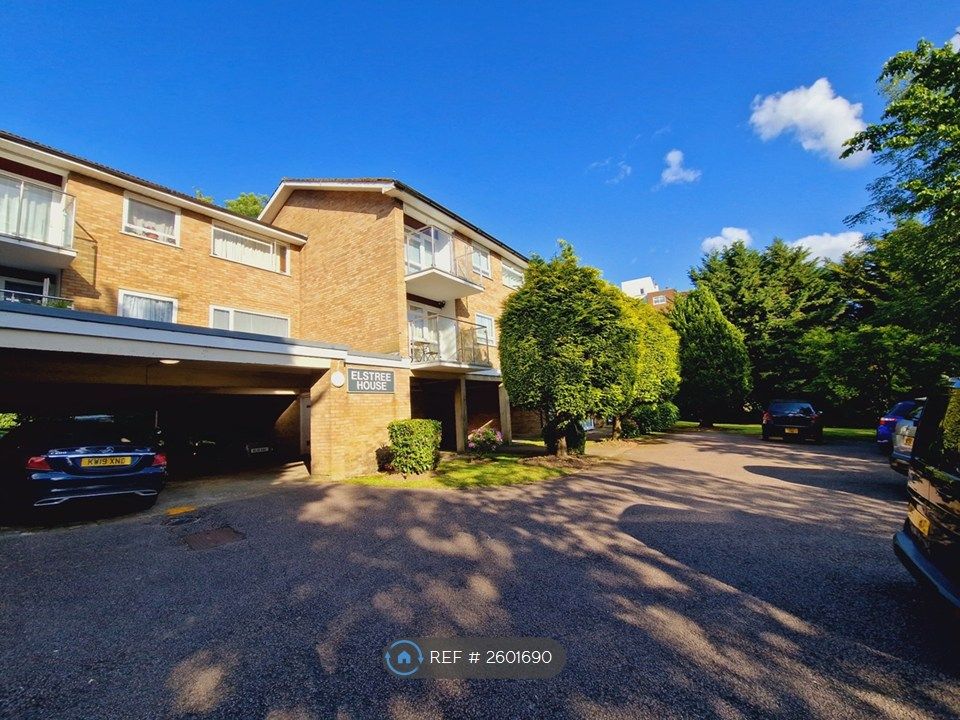 Property photo 1 of 32 Elstree House