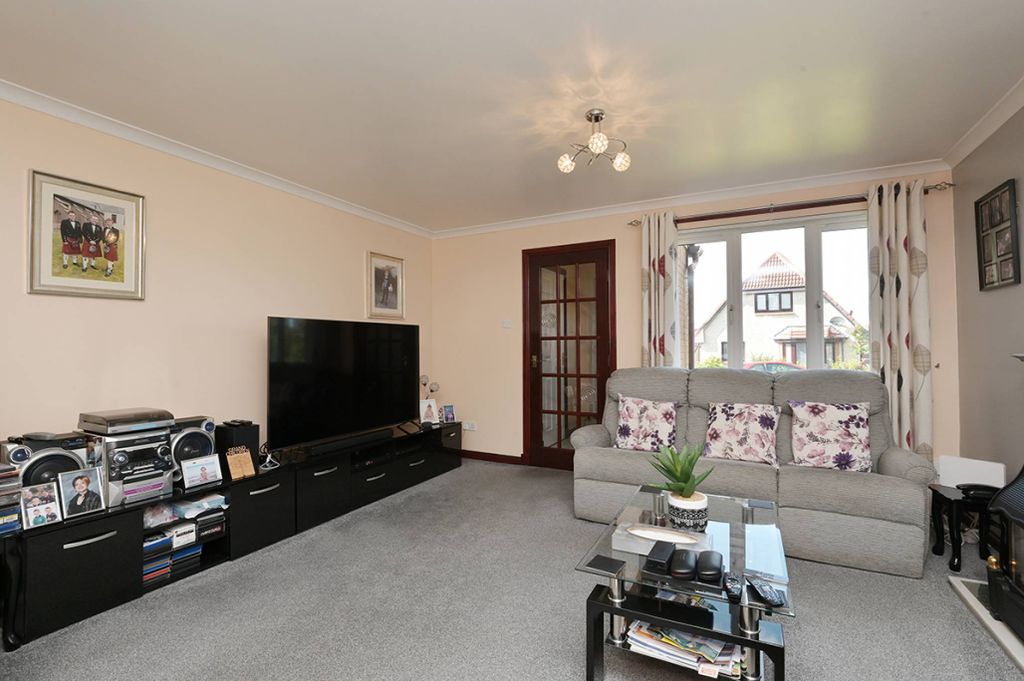 Property photo 2 of 23