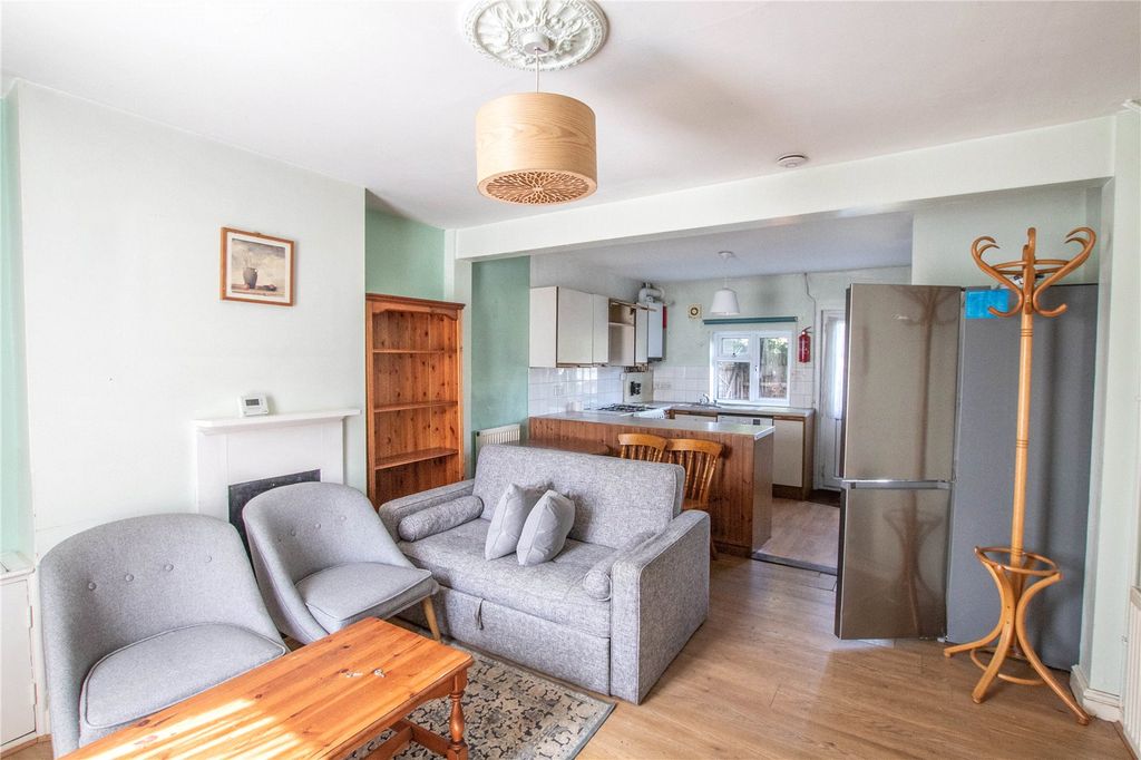 Property photo 3 of 10 Living/Kitchen/Diner