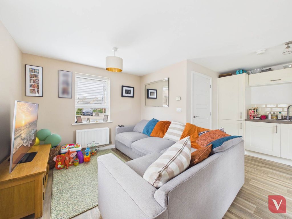 Property photo 2 of 16