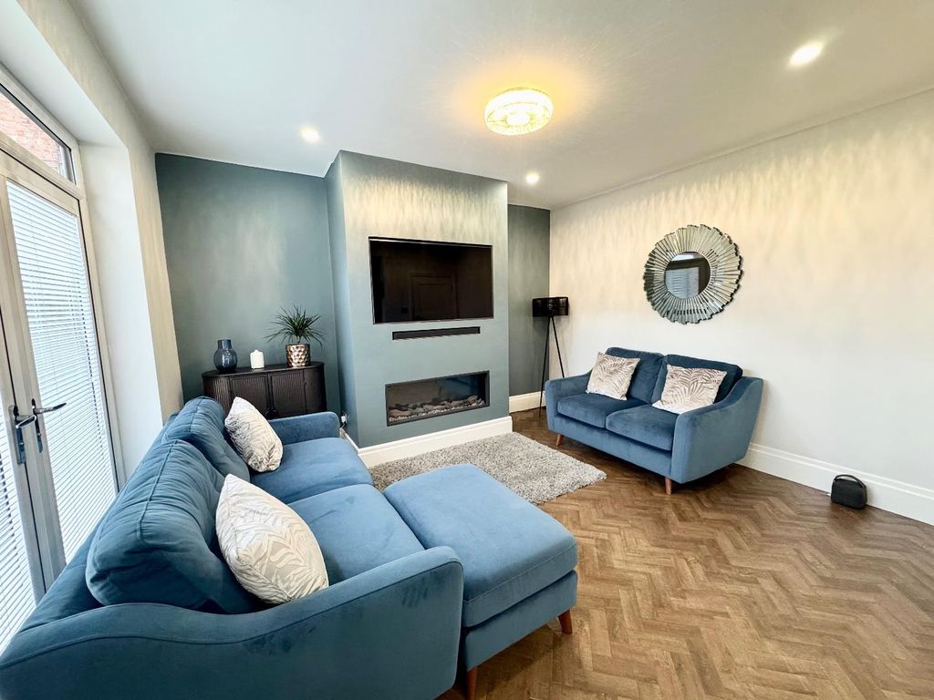 Property photo 3 of 25 Reception Room