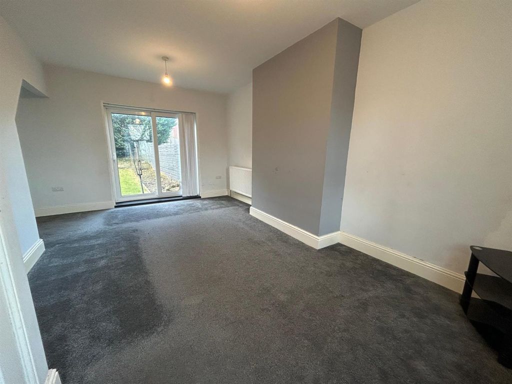 Property photo 2 of 15 Photo-2025-11-06-17-00-05 6.Jpg