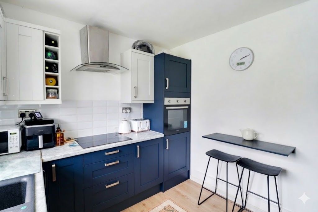 Property photo 3 of 11