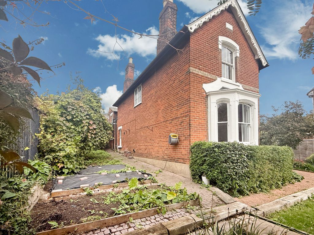 Property photo 1 of 33 20251007_113258885_0.5