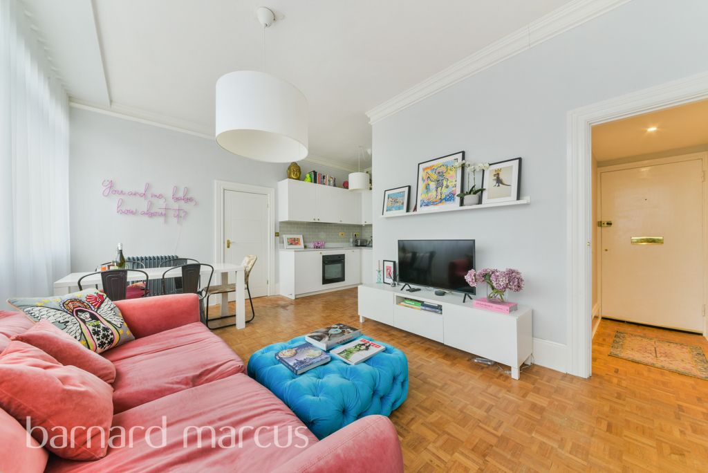 Property photo 1 of 8 Living Room