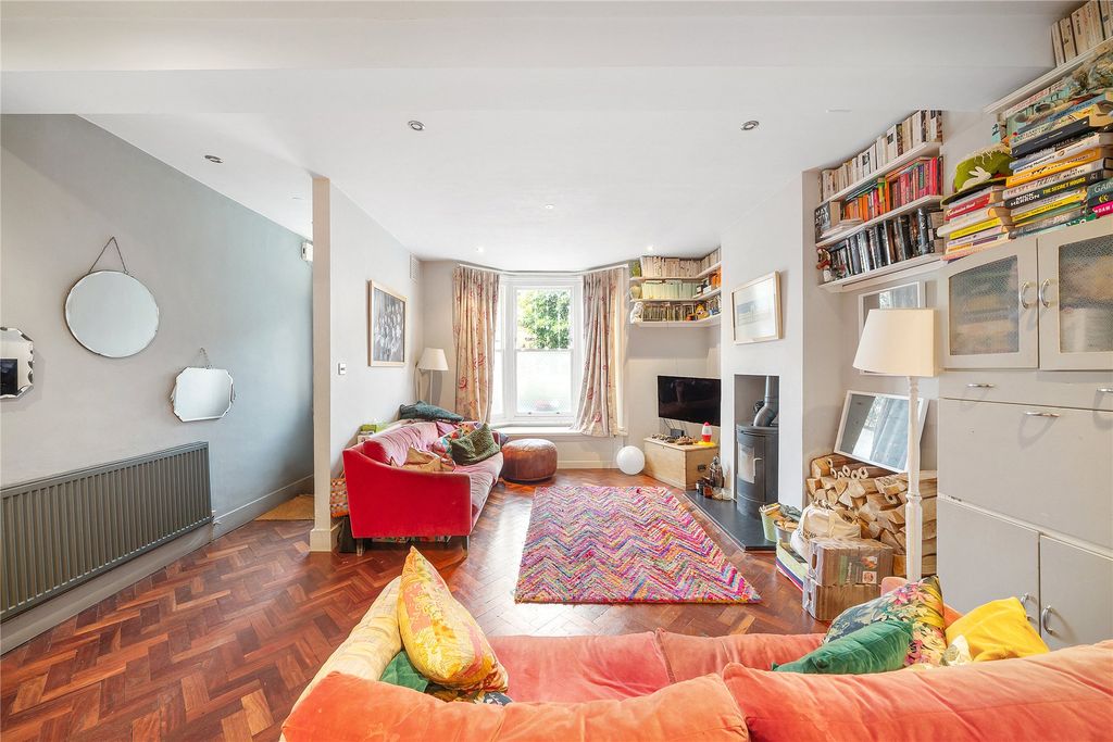 Property photo 3 of 14 Picture No. 06