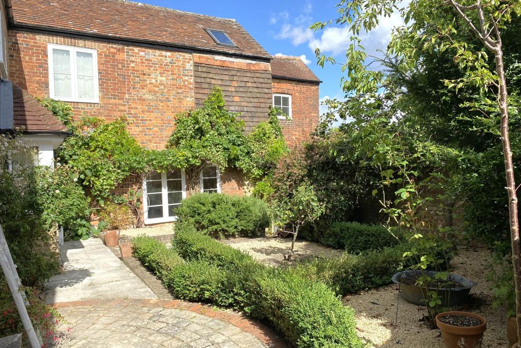 Additional image 21 of 3 bed town house for saleKingsbury Street, Marlborough SN8