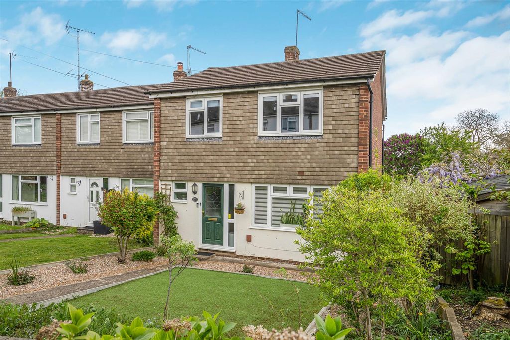 Property photo 1 of 17 Front