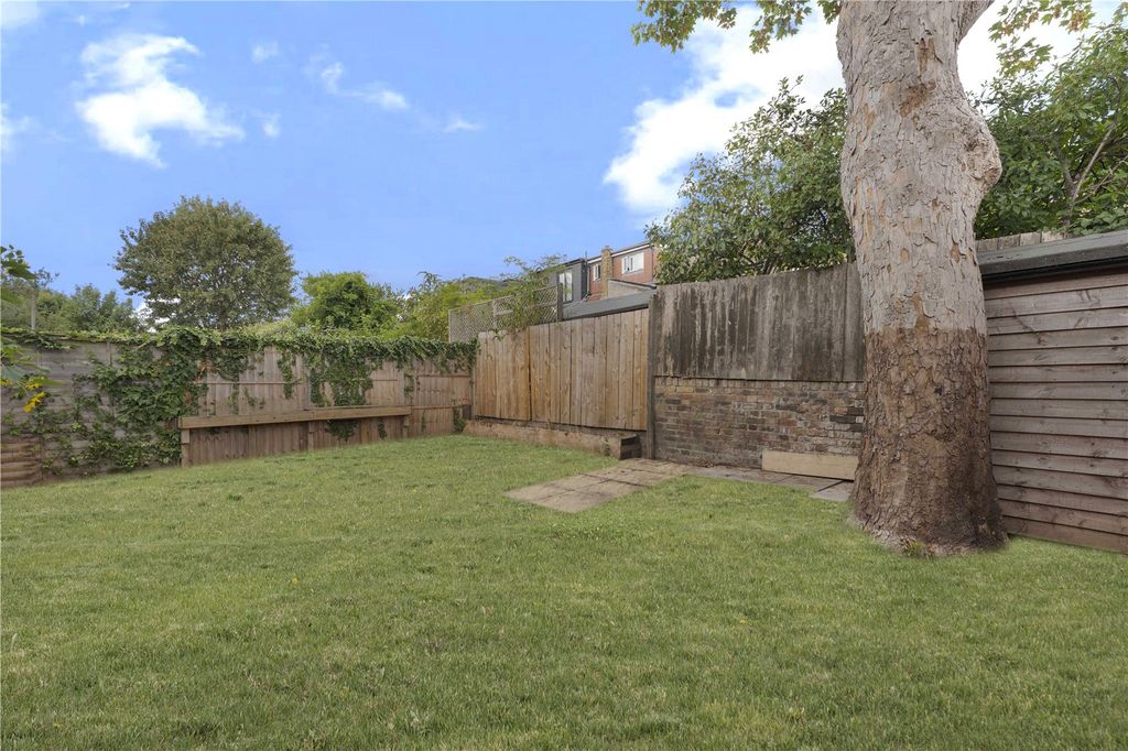 Property photo 2 of 12 Picture No. 19