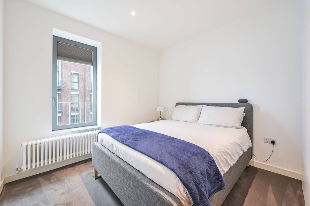 Property photo 3 of 22